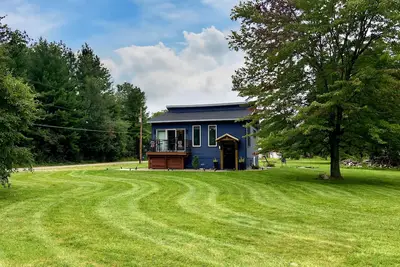 Image de Summit Lake 2-bedroom house with Ac and WiFi.