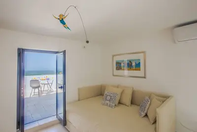 Image de Confortable appartement pour 4 personnes avec climatisation, Tv, patio et vue panoramique