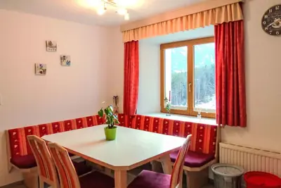 Image de Confortable appartement pour 8 personnes avec Wifi, Tv, balcon, animaux admis et parking