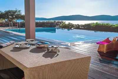 Image de 3 bedroom villa in Elounda, only 80 steps from the sea, air conditioned, WiFi