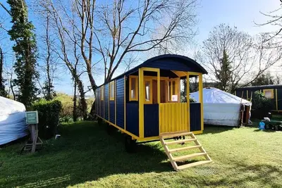 Image de roulotte 4 pers max 4 personnes