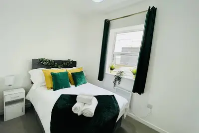 Image de Appartement-Moderne-Salle de bain privée-Vue sur Rue