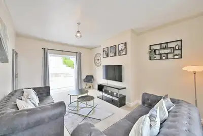 Image de Cosy 3 Bedroom house - Bolton