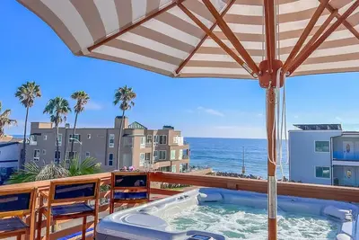 Image de Luxe OceanView Estate| Sleeps 22| FirePits| 3 Spas