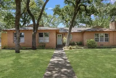 Image de Central Arlington Home Away