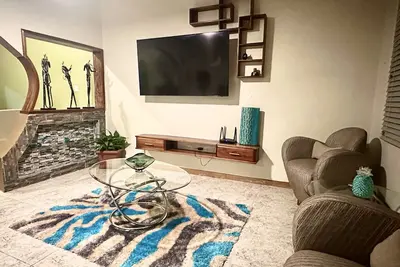 Charming 2-bedroom house with Ac and WiFi near Montego Bay