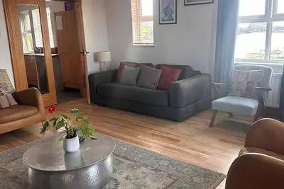 Image de Unique beachfront cottage retreat in Ballintoy Harbour, sleeps 7-8, dog friendly
