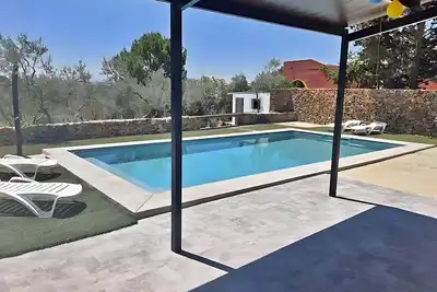 Image de Maison de campagne 'Valle Verde' avec piscine privée, Wi-Fi et climatisation