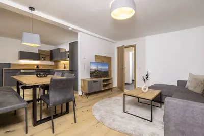 Image de Joli appartement pour 6 personnes avec Wifi, Tv et balcon