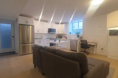 Image de Peaceful 2br close to transit