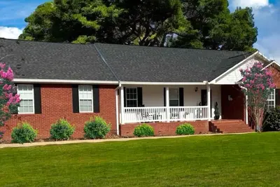 Image de Three bedroom house in Oxford just minutes from Choccolocco Park and Talladega