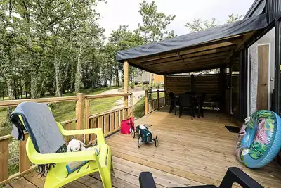 Image de Mobil-home Premium Lacave - (2 ch) - Tv - clim - Lv - 2 Sdb 6 personnes