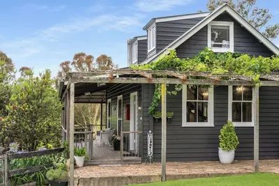 Image de Historic country cottage on beautiful estate minutes from Bowral and Mittagong