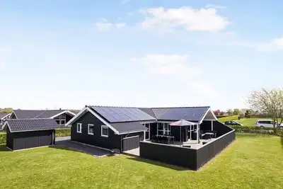 Image de \"Delko\" - 650m from the sea by Interhome