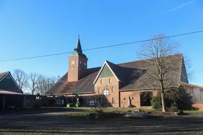 Image de Connecting land and sea. Apartment on stud farm only 10 minutes from the beach