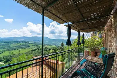 Maison à Montecastelli avec vue sur rivière