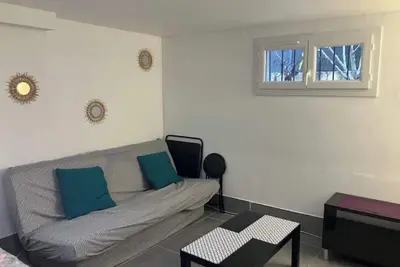 Image de Chambre à Angers près du tram avec cuisine et salle de bain partagée
