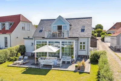 Image de \"Devis\" - 75m from the sea by Interhome