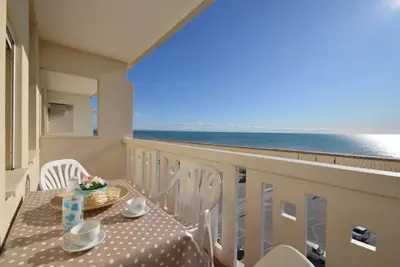 Image de Appartement lumineux en bord de mer