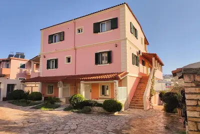 Image de Spacious one-bedroom apartment close to the sea