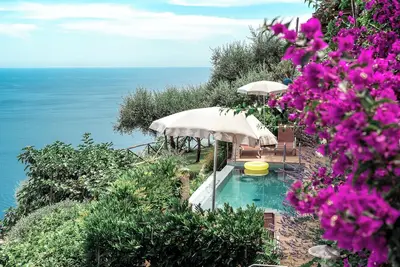 Image de 6 Bedrooms, 6 Bathrooms Villa with Private Pool and Sea View, Ravello, Italy
