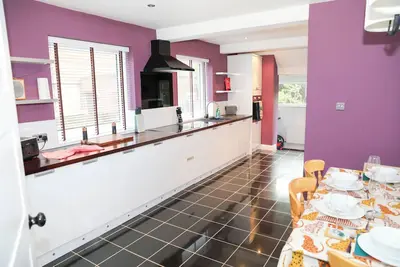Image de Hassocks Hideaway with Parking & Garden