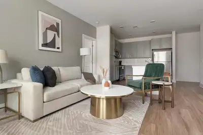 Image de Landing at The Mason at Six Mile Creek - 2 Bedr. . .