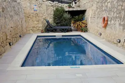 Image de property not available