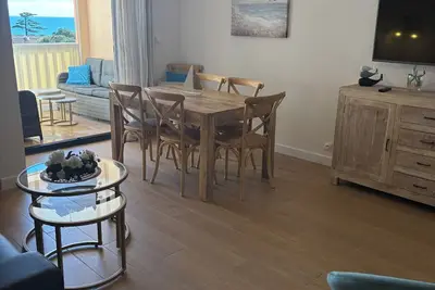 Image de Appartement cosy au calme avec vue mer À Saint Aygulf, près des grandes plages