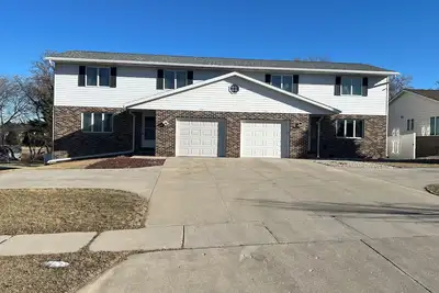 Image de 3-bedroom condo in charming West Bend with Ac, WiFi. Enjoy your stay