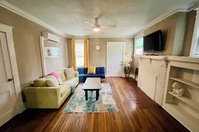 Image de Sweet Stay- Charming two bedroom Townhouse in Midtown Memphis.