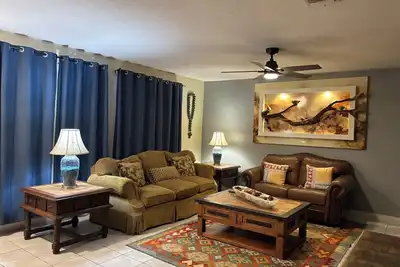 Image de The Luxury Rustic Home, exceeding your expectations, not your budget!
