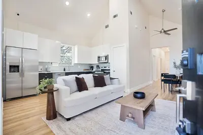 Image de Cozy/Modern King Suite in Houston Texas