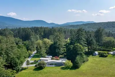 Image de Contemporary Berkshire Home with Views of Taconic Golf Course