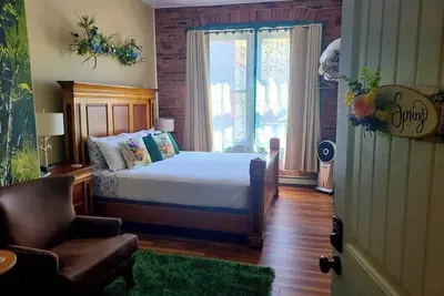 Image de Aspen Inn - Spring Suite (Euro King)