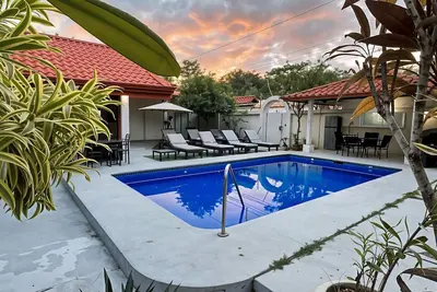 Image de Mason Party Villa Near Night Life Jaco