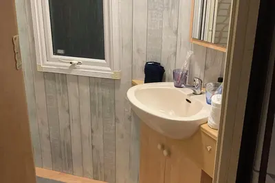 Image de Gite la Coline  des Rois\nLocation Mobil Home cours séjour