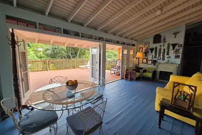 Image de A traditional \"casa de campo\" with modern touches.