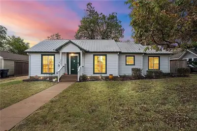 Charming 3-Bedroom in Welcoming Waco with WiFi