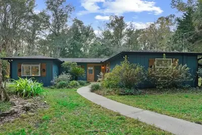 Image de Mellow Manatee Cottage - on canal with boat house - Kayaks, Manatees, Private