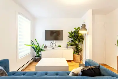Image de Stylish Plateau Getaway | Steps from Mont-Royal