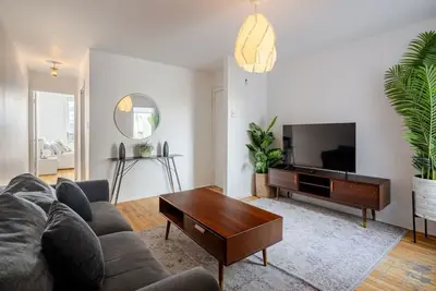 Image de Bright 2br  in Plateau Mont-Royal | Downtown