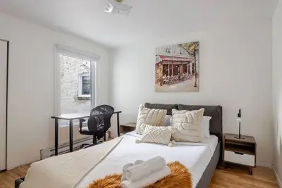 Image de Cozy 2br in Plateau Mont-Royal | Downtown Mtl