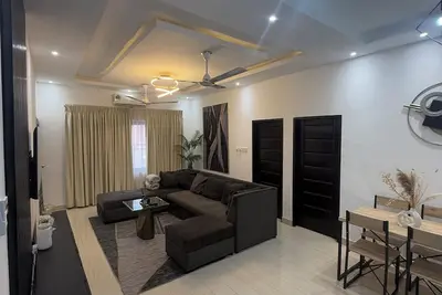 Image de Cozy 2-bedroom house in charming Accra with Ac, WiFi - Jessica's Inn