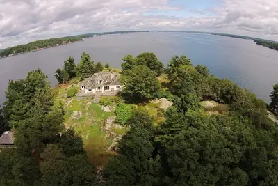 Image de Magnificent Private Island in one of America’s Most Beautiful and Fun Rivers