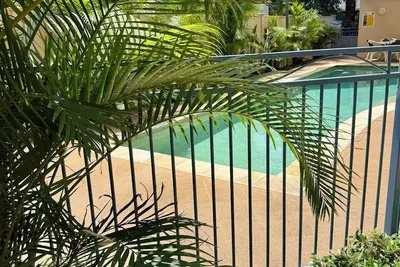 Image de Beautiful Bilinga Beach Apartment, Peaceful yet close to airport & all amenities