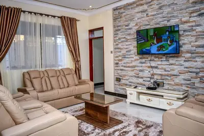 Appartements Jengel à deux chambres à Entebbe 1