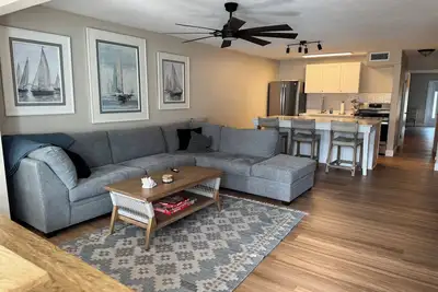 Image de Cozy Beachfront Condo - Family Friendly on Sapphire Beach!