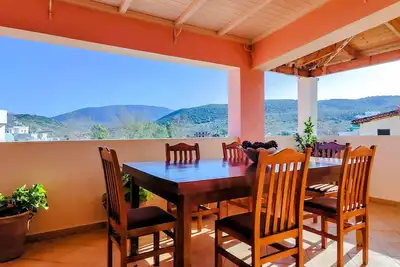 Image de Spacious family-friendly three-bedroom apartment