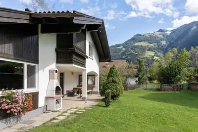 Image de Chalet spacieux à Maishofen près de Zell am See